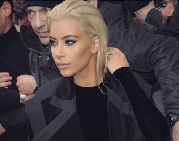 Rambut Baru Kim Kardashian Jadi Bahan Lelucon di Media Sosial