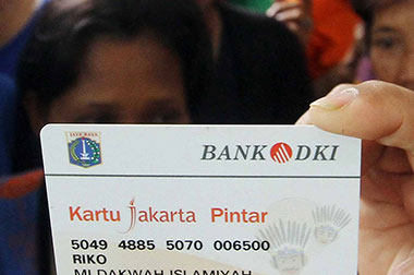 Dana KJP Mandeg, Orangtua Murid Berharap Cepat Turun