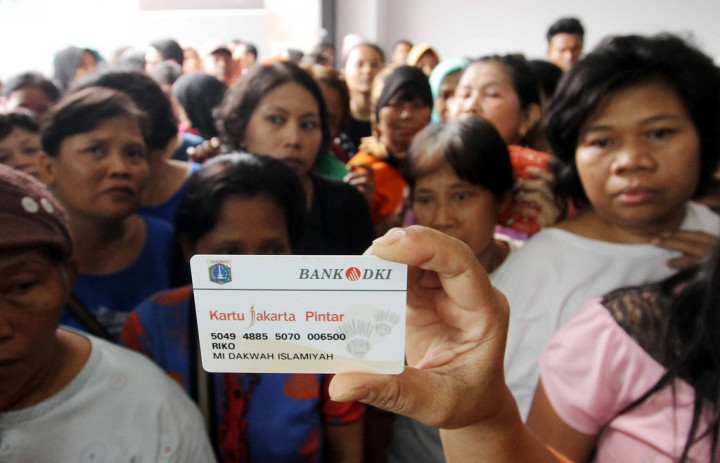 Dana KJP 2015 Mandek, Pembayaran Uang Sekolah Ikut Terhambat