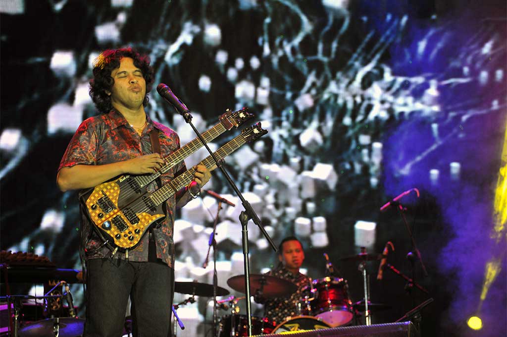 Aksi Balawan di Musi Jazz Sriwijaya