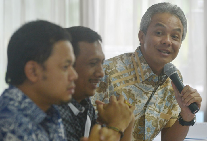 Konflik Ahok dan DPRD Merugikan Warga DKI