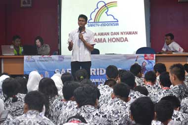 Wahana Konsisten Bekali Safety Riding ke Generasi Muda