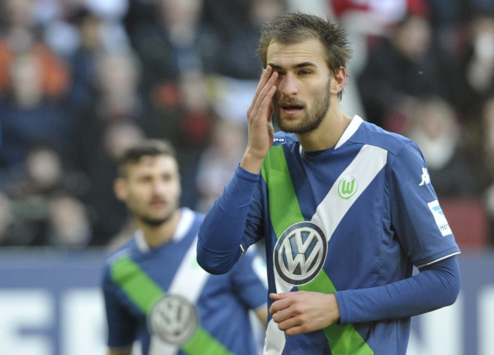 Wolfsburg Bukan Hanya Bas Dost 