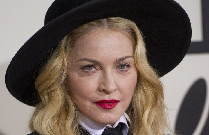 Pernah Diperkosa, Madonna Tak Mau Lapor Polisi 