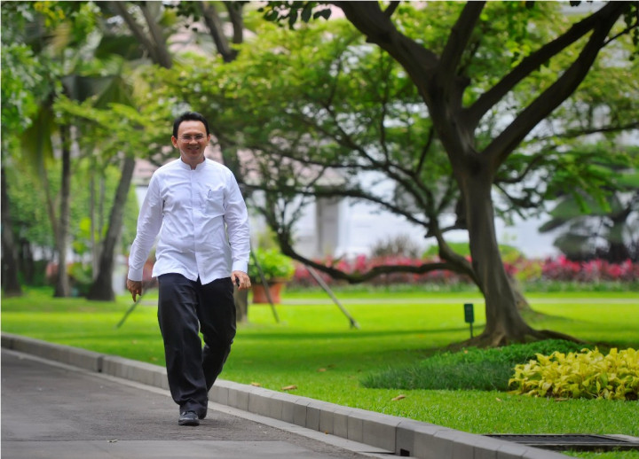 Warga Jakarta Percaya Ahok Dibanding DPRD