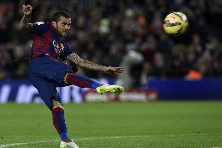 Liverpool Mulai Pendekatan untuk Dapatkan Alves