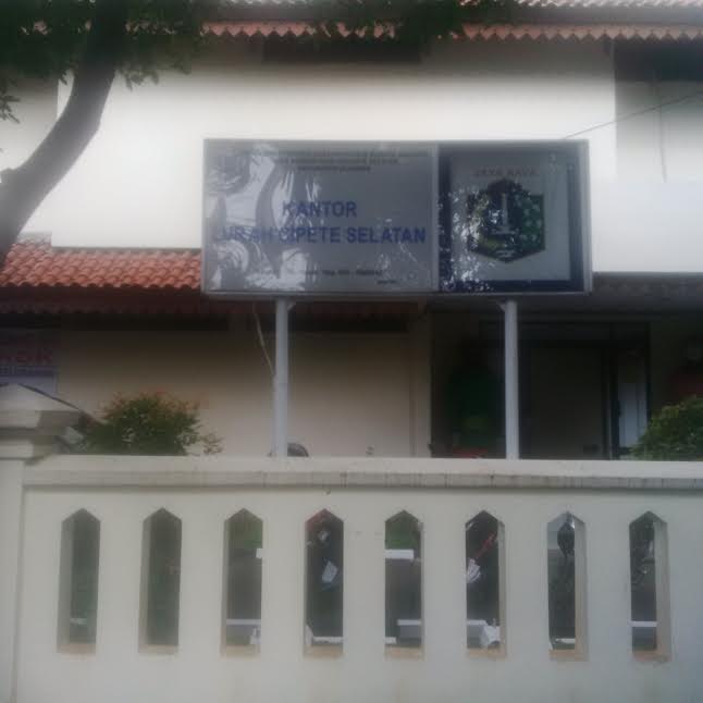 Mereka Menderita karena Konflik Ahok vs DPRD 