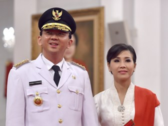 ​Pengamat: Ahok Harus Jelaskan Kehadiran Istrinya dalam Rapat