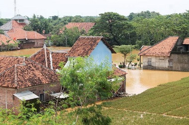 Warga Tewas Terseret Banjir di Cirebon Ditemukan