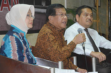 Pimpinan Parpol Harus Tengahi Konflik Ahok-DPRD 