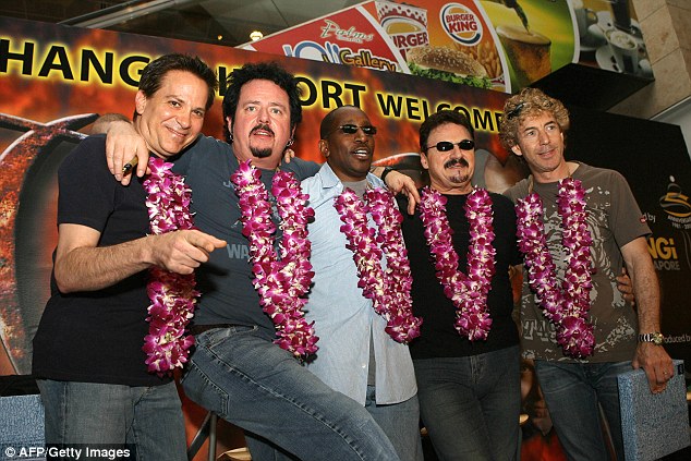 Bassis Toto Meninggal Dunia karena Alzheimer