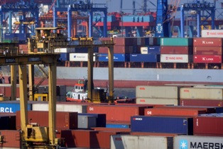 BPS: Surplus Migas dan Nonmigas Pertama Sejak Lima Tahun