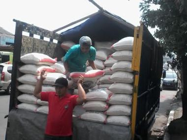 Pembagian Raskin di Kota Bandung Dilanjutkan