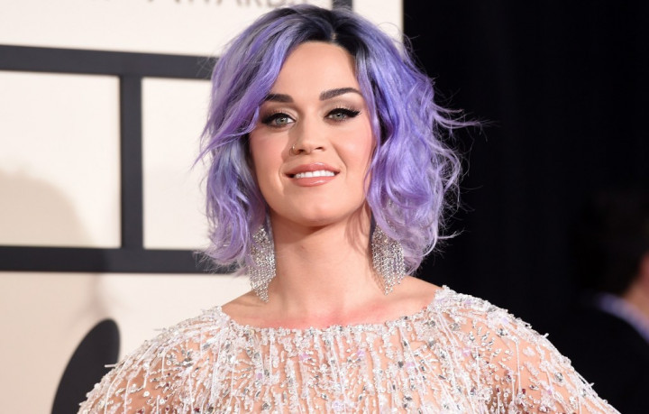 Putus dari John Mayer, Katy Perry Kencani Personel Band Mumford & Sons