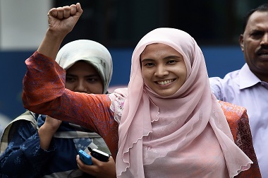 ​Putri Pemimpin Oposisi Malaysia Dibebaskan dengan Jaminan
