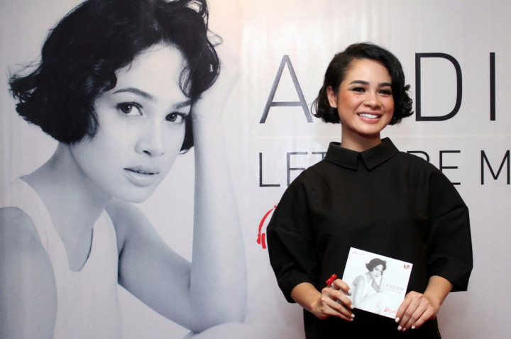 Pengalaman Menyenangkan Andien Makan Siang Bersama Jokowi