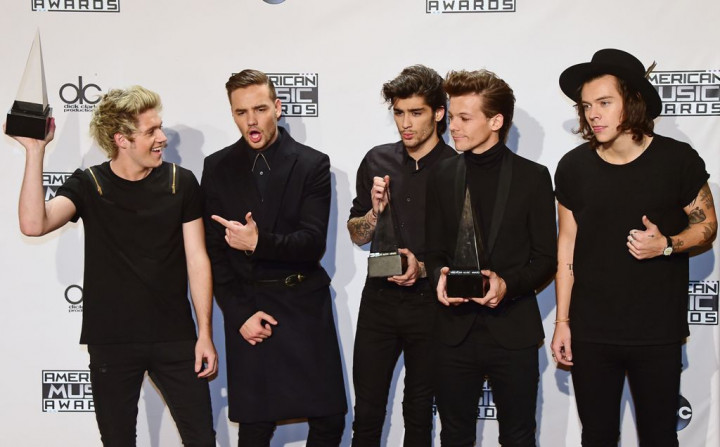 Tak Terpengaruh Protes Netizen, One Direction Tetap Konser