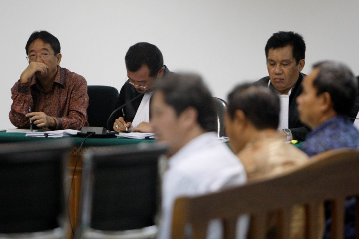 Saksi: Kata Sandi Meter dan Bibit untuk Bicarakan Jumlah Uang