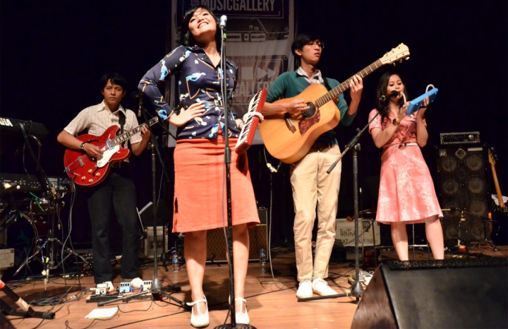 White Shoes & The Couples Company Jalani Tur Australia