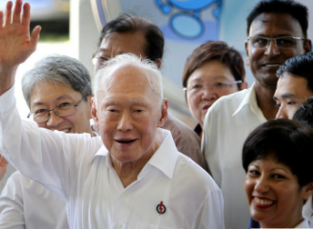 Lee Kuan Yew Tutup Usia  