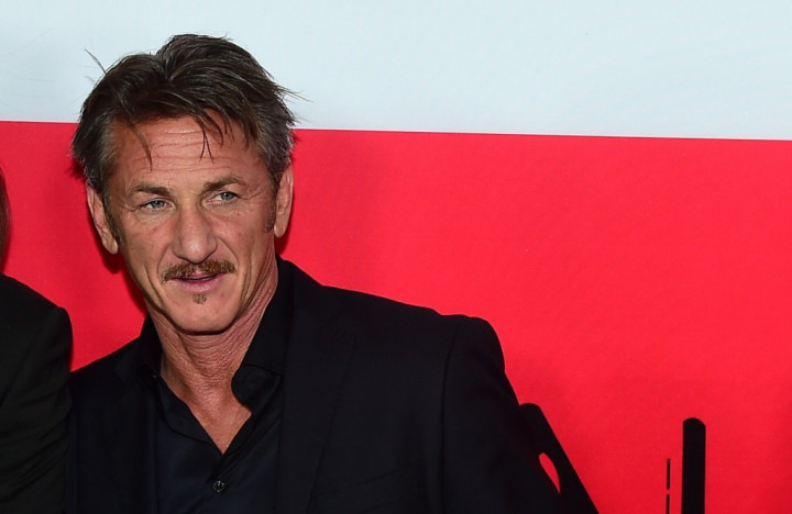 Nonton Video Pemancungan ISIS, Begini Reaksi Sean Penn