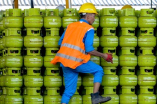 Pemerintah Rencanakan Subsidi Elpiji Lewat Kartu