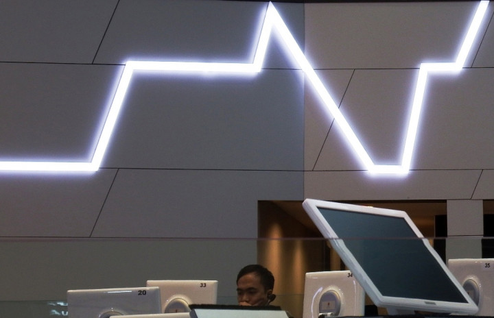 Melantai Perdana di BEI, Saham MIKA Langsung <i>Top Gainers</i>