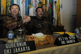 <i>Ngotot</i> Teruskan Hak Angket, Pengamat: DPRD Tampar Muka Sendiri