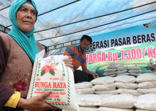 Bulog Hentikan OP karena Harga Beras Turun