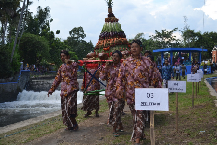 Peringati Hari Air, Petani Bantul Gelar Kirab Budaya Mapak Toyo