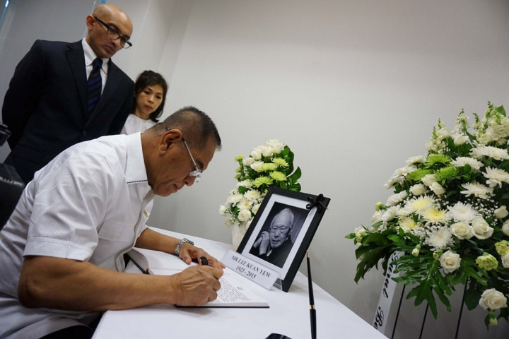 Kenangan Lucu Menhan Ryamizard Bersama Lee Kuan Yew