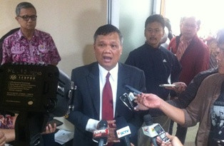 Terkait Etika, Jokowi Harus Tegur Ahok