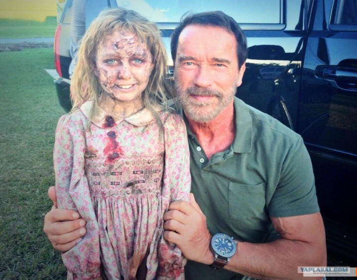 Arnold Schwarzenegger Selamatkan Putrinya 