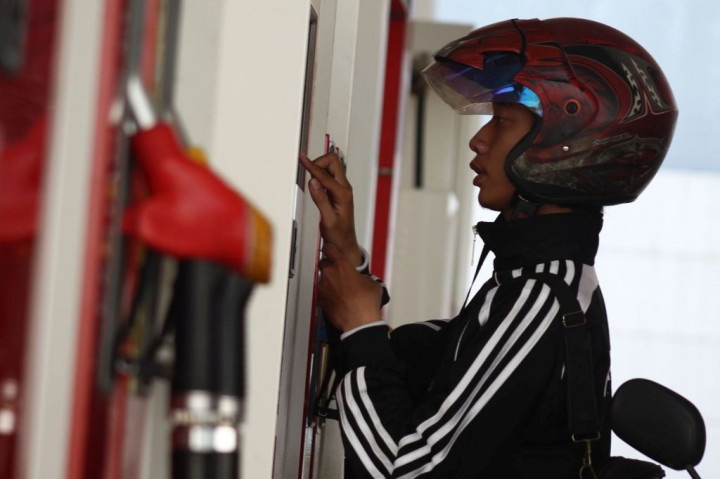 Premium Naik Jadi Rp7.300, Solar Rp6.900 