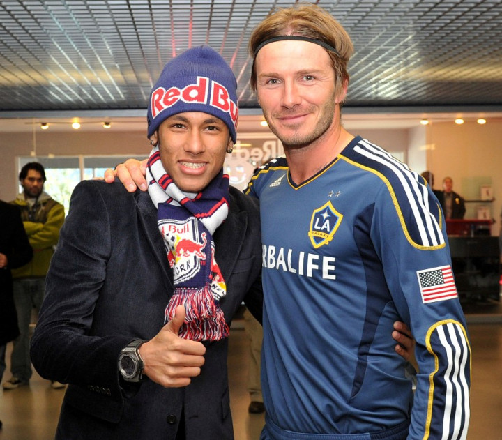 Barcelona Ingin Neymar Bisa seperti David Beckham