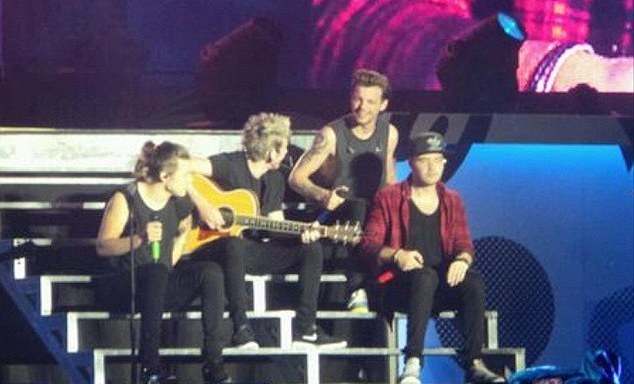 Sepeninggal Zayn Malik, One Direction Buat Album Baru