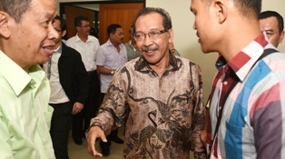 Penyuap: Tak Lagi Menjabat Bupati, Fuad Amin Masih Punya Pengaruh 