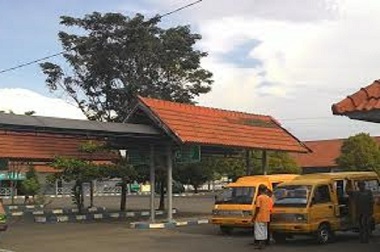 Tarif Angkutan Belum Naik, Penumpang Sudah Sepi