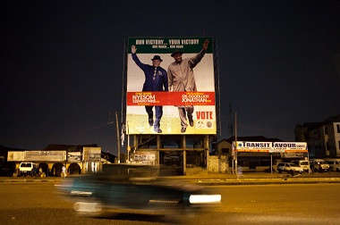 Presiden Nigeria dan Mantan Diktator Bersaing Ketat di Pilpres