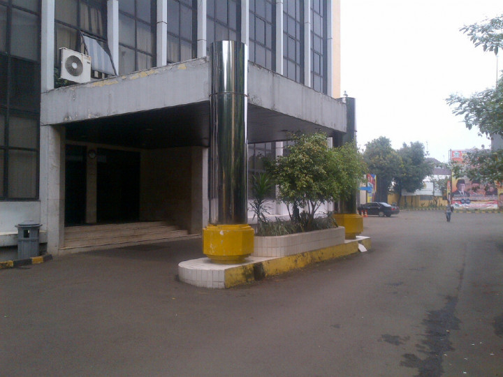 Usai Putusan PTUN, Pagi Ini Agung Tak <i>Nongol</i> di Kantor DPP Golkar