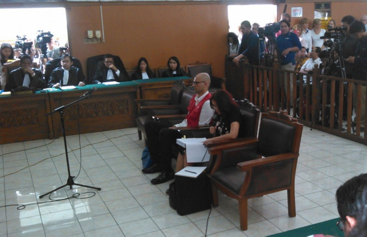 Guru JIS Neil Bantleman Divonis 10 Tahun Penjara