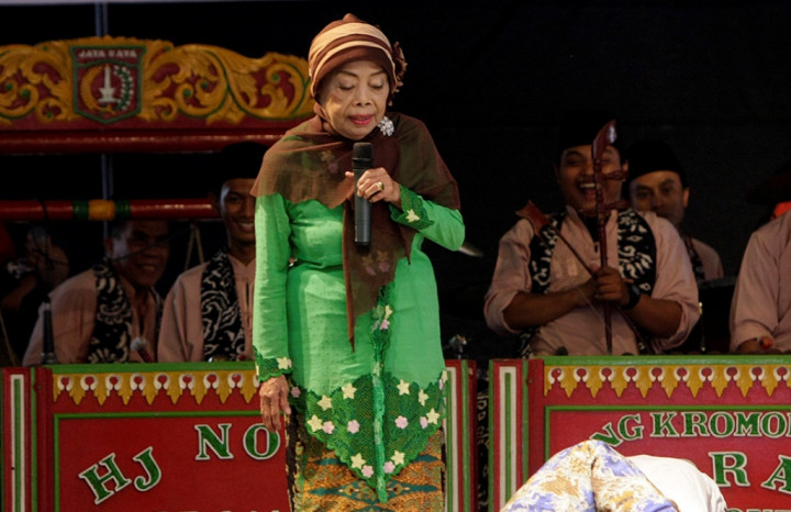 Mengapa Mpok Nori Berwasiat Dimakamkan di TPU Pondok Rangon?