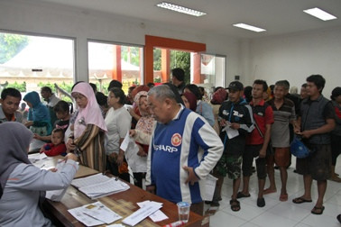 Penyaluran Dana PSKS di Pamekasan Dikawal Aparat TNI dan Polri