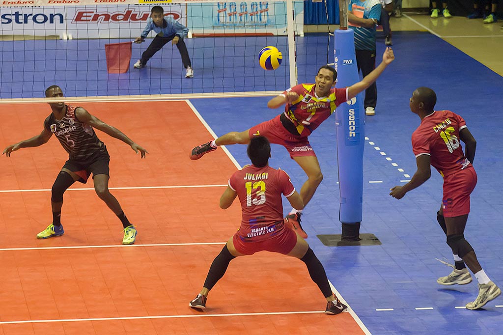 Elektrik PLN Taklukkan Samator 3-1