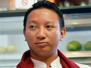 Soal Tunjangan DP Mobil, Keponakan Prabowo: Jika Dicabut, Jangan Hanya di Pusat