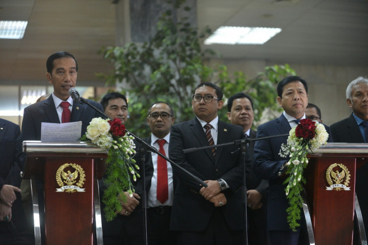 Presiden Jokowi Cabut Perpres Uang Muka Mobil Pejabat