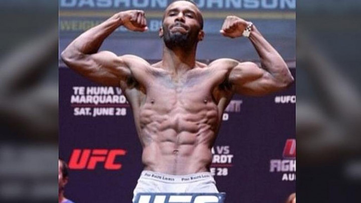 Sebelum Jumpa Mayweather, Pacquiao Jajal <i>Fighter</i> UFC