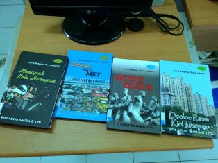 Ketua Fraksi Gerindra: Ada Kata Pengantar Ahok di Buku Rina