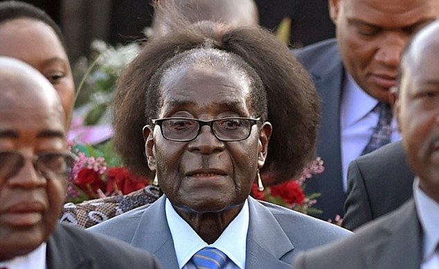 Begini Kalau Presiden Zimbabwe Dikerjai Fotografer   