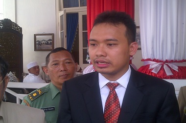 Ayah Ditangkap KPK, Ra Momon Meredup